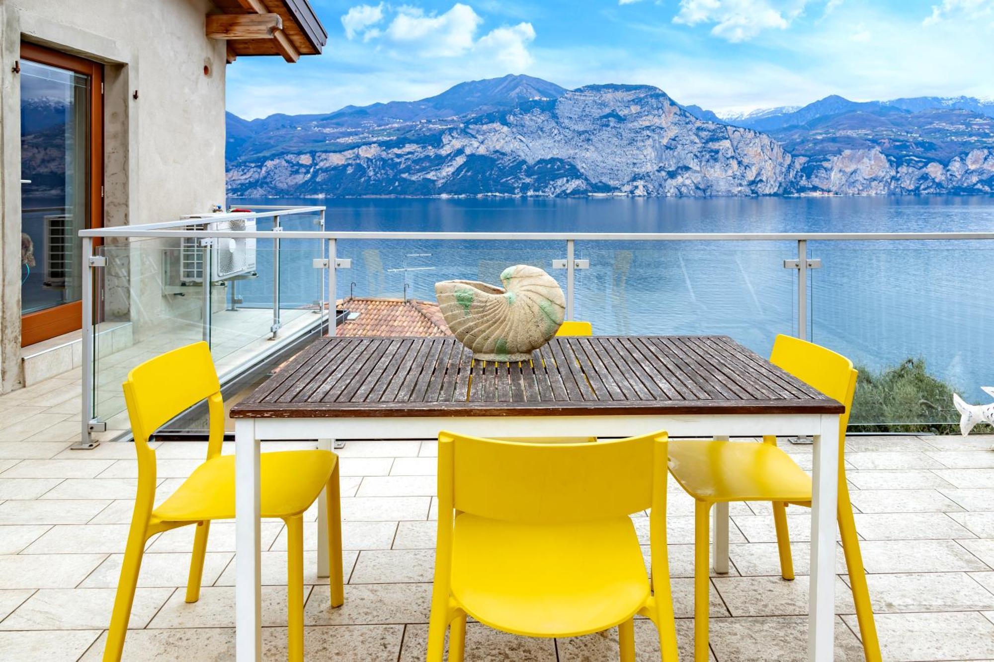 Ca De L'Angelon Aparthotel Brenzone sul Garda Ngoại thất bức ảnh
