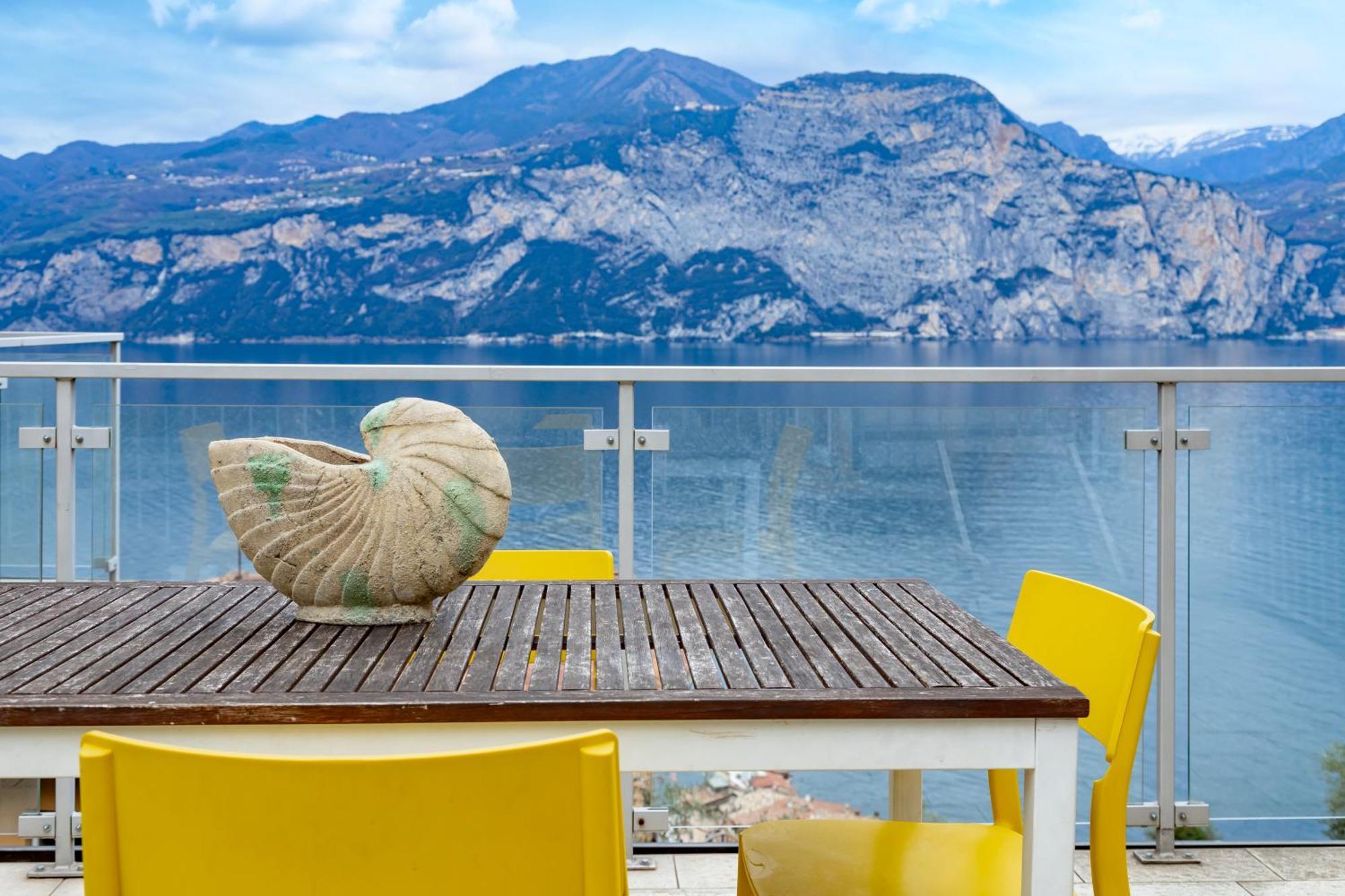 Ca De L'Angelon Aparthotel Brenzone sul Garda Ngoại thất bức ảnh